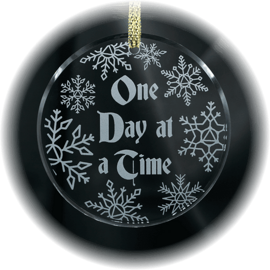 Etched Glass Christmas Tree Ornaments - The Token Shop